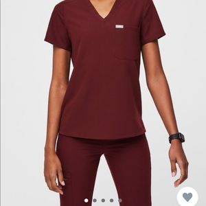 FIGS Catarina Scrub top XS